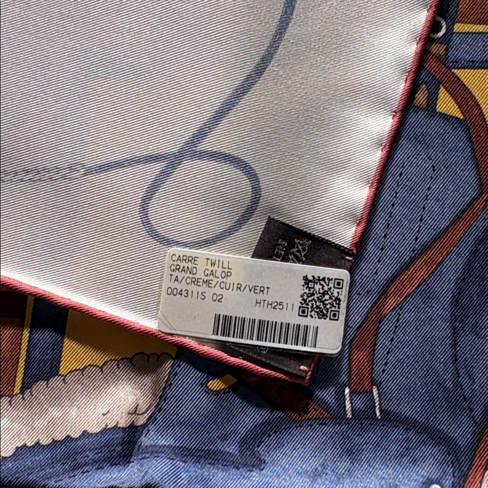 Brand new Hermes galop scarf 90 - Picture 7 of 7